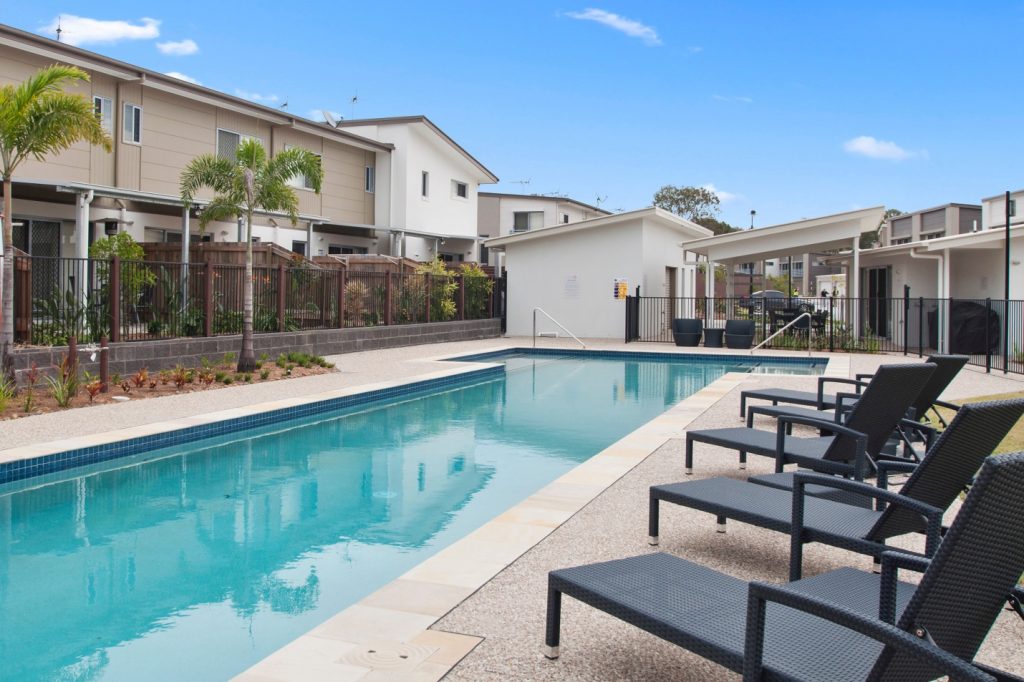 apartment swimming pool